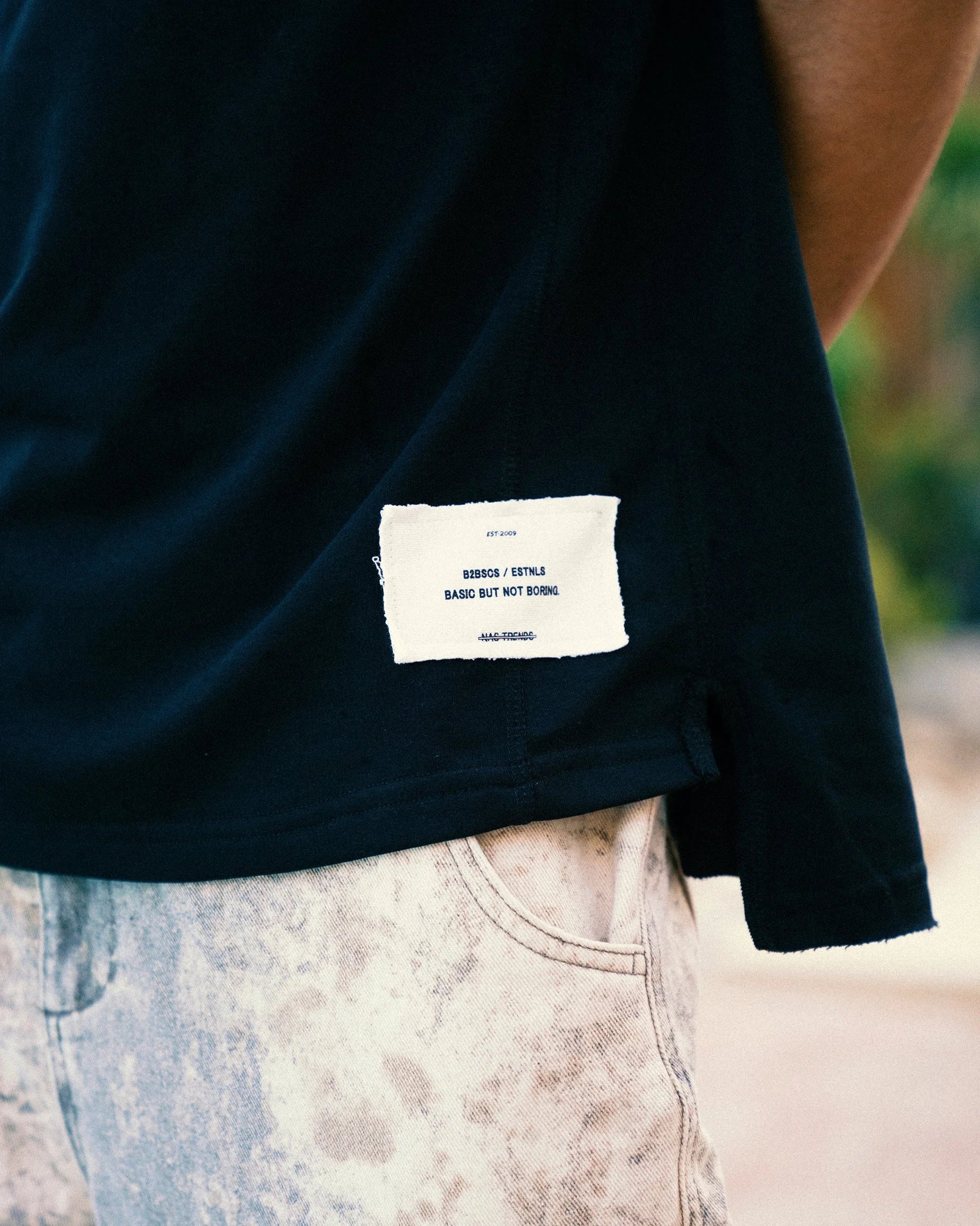 NAS Trends - Stitched Basic Unisex Oversized SS T-Shirt - Black 4