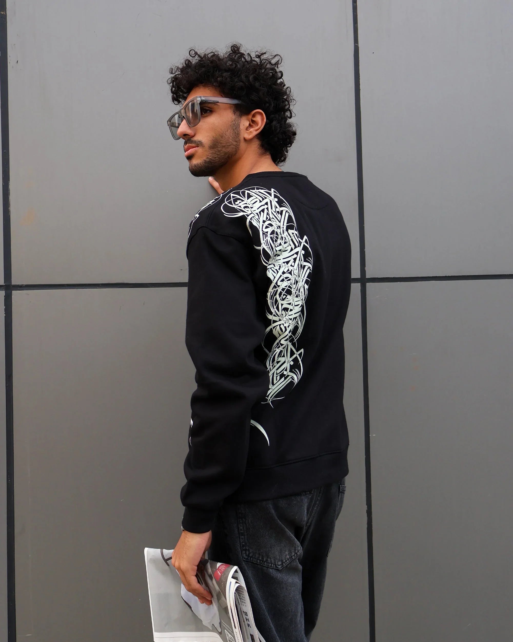 NAS Trends - Speak Arabic Unisex Oversized Crew-neck Sweatshirt - Black 2