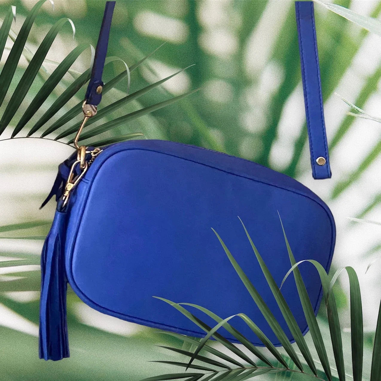 the Concept Store - Essential Bag 1