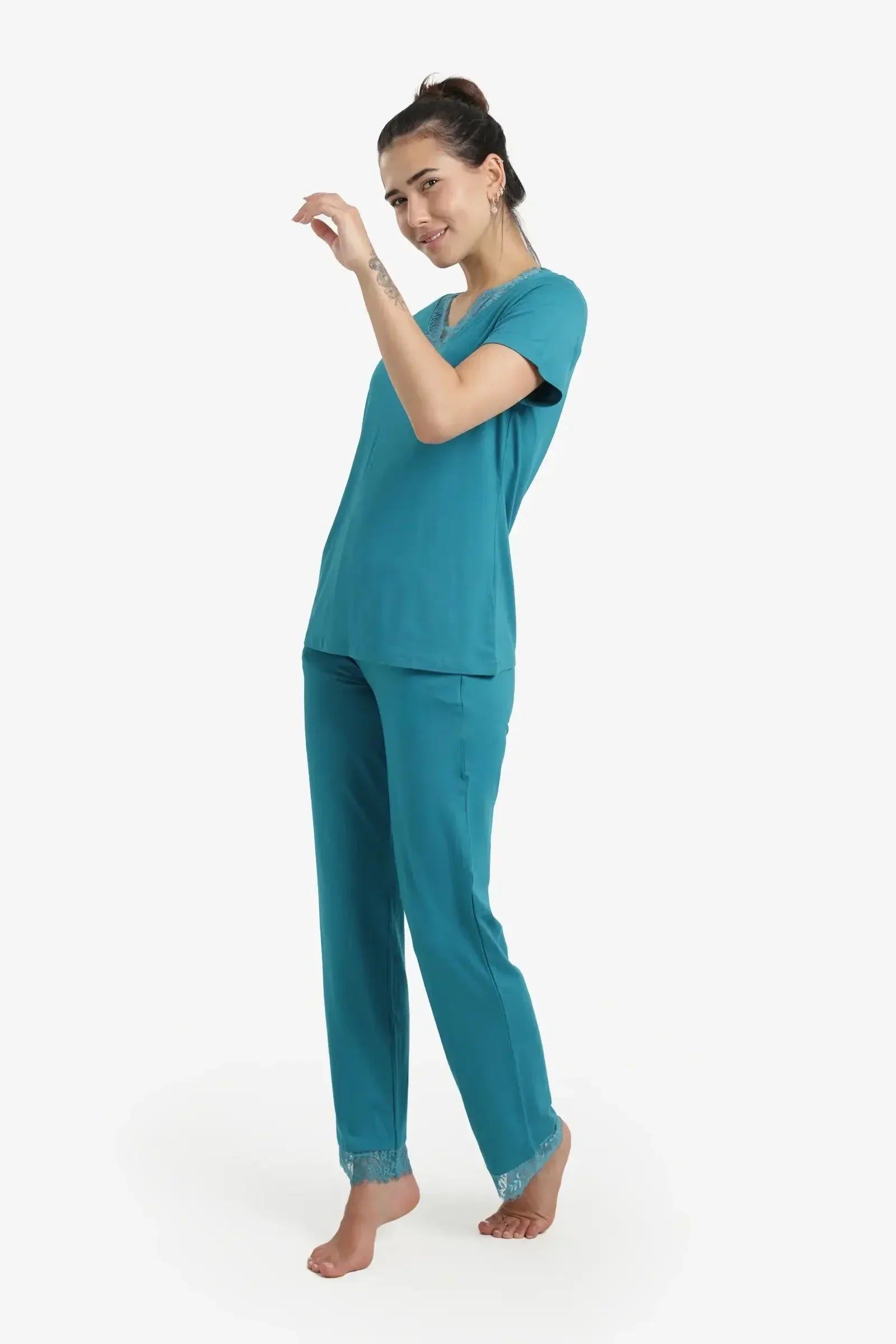 Carina - Pyjama Set with Lace Edges 34