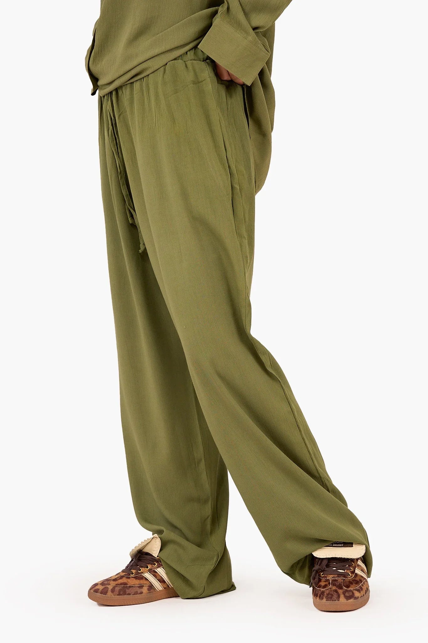 Clue - Lightweight Tencel Pants 7