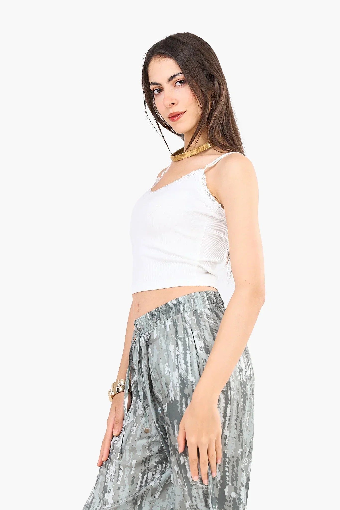 Clue - Cropped Ribbed Top with Lace 2