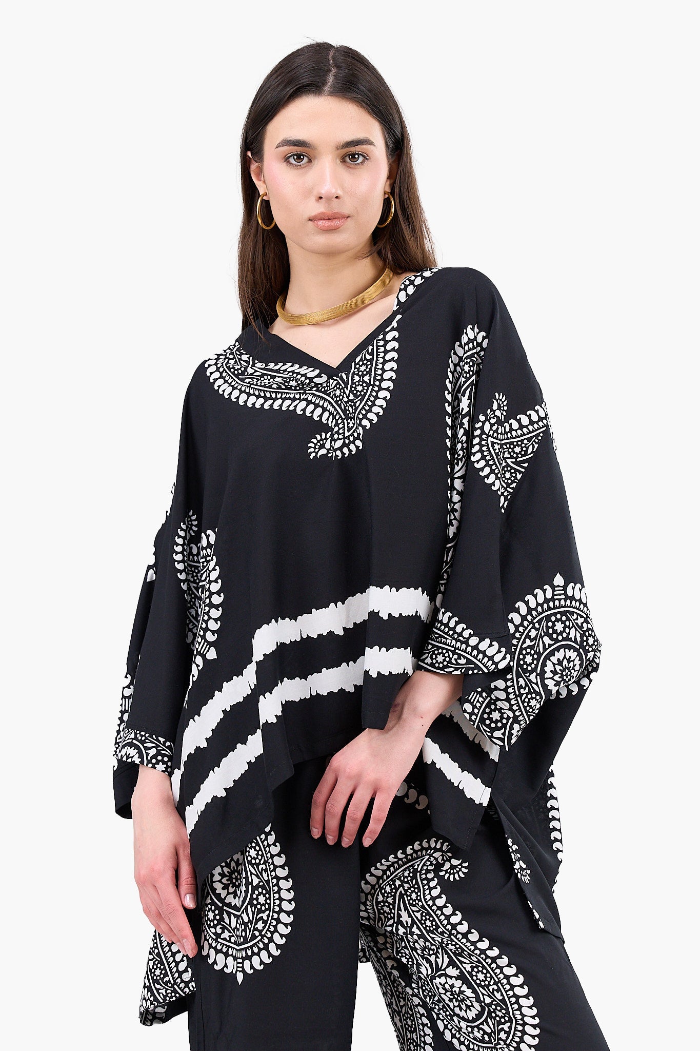 Black & White Printed Blouse - Clue - Babazzaro