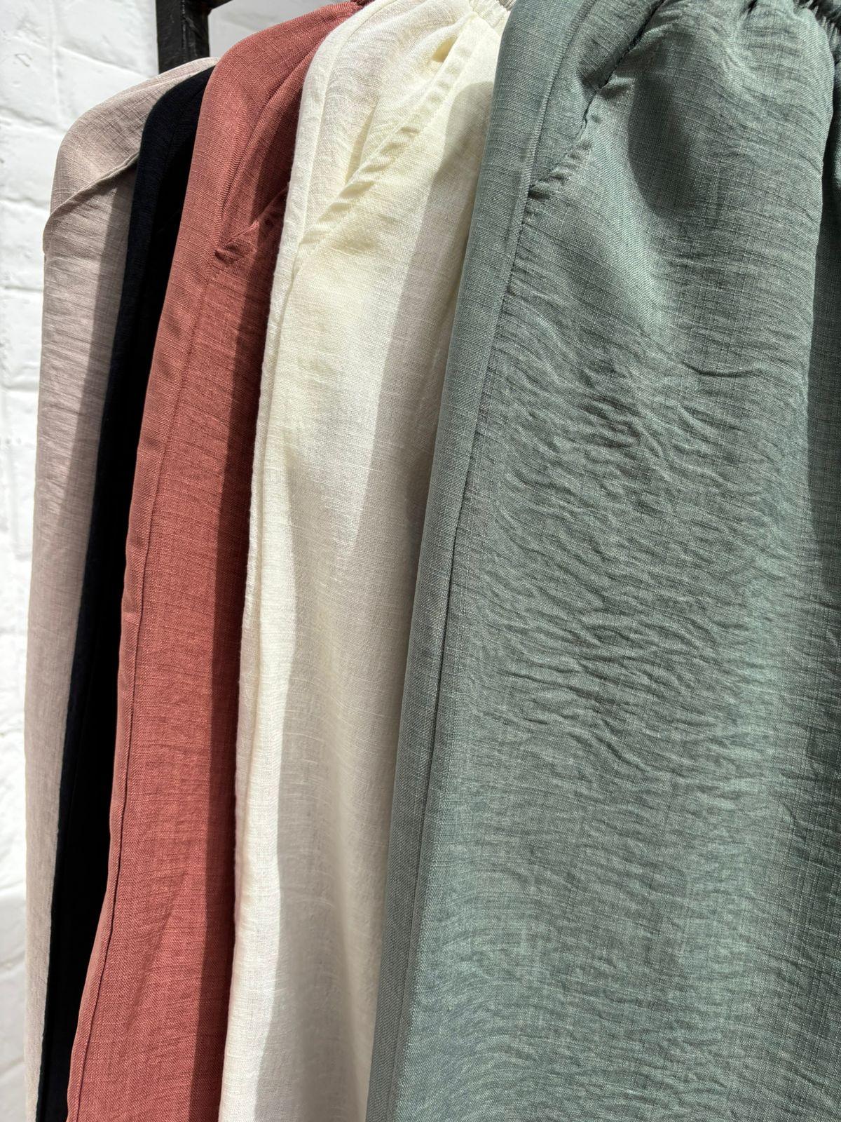 Raha Linen Pants - بنطلون كتان راحة - Queenza 4