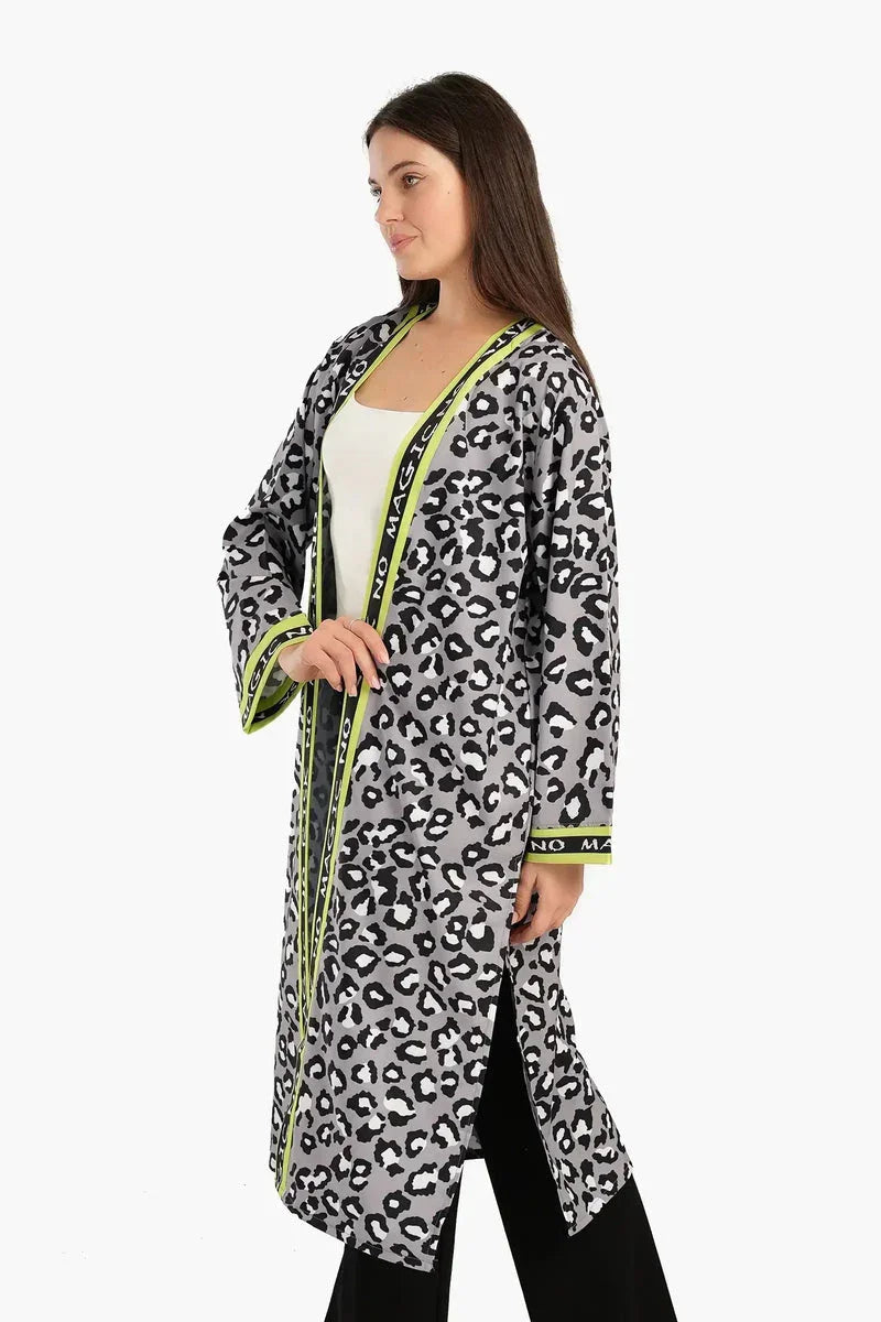 Carina - "No Risk No Magic" Kimono 2