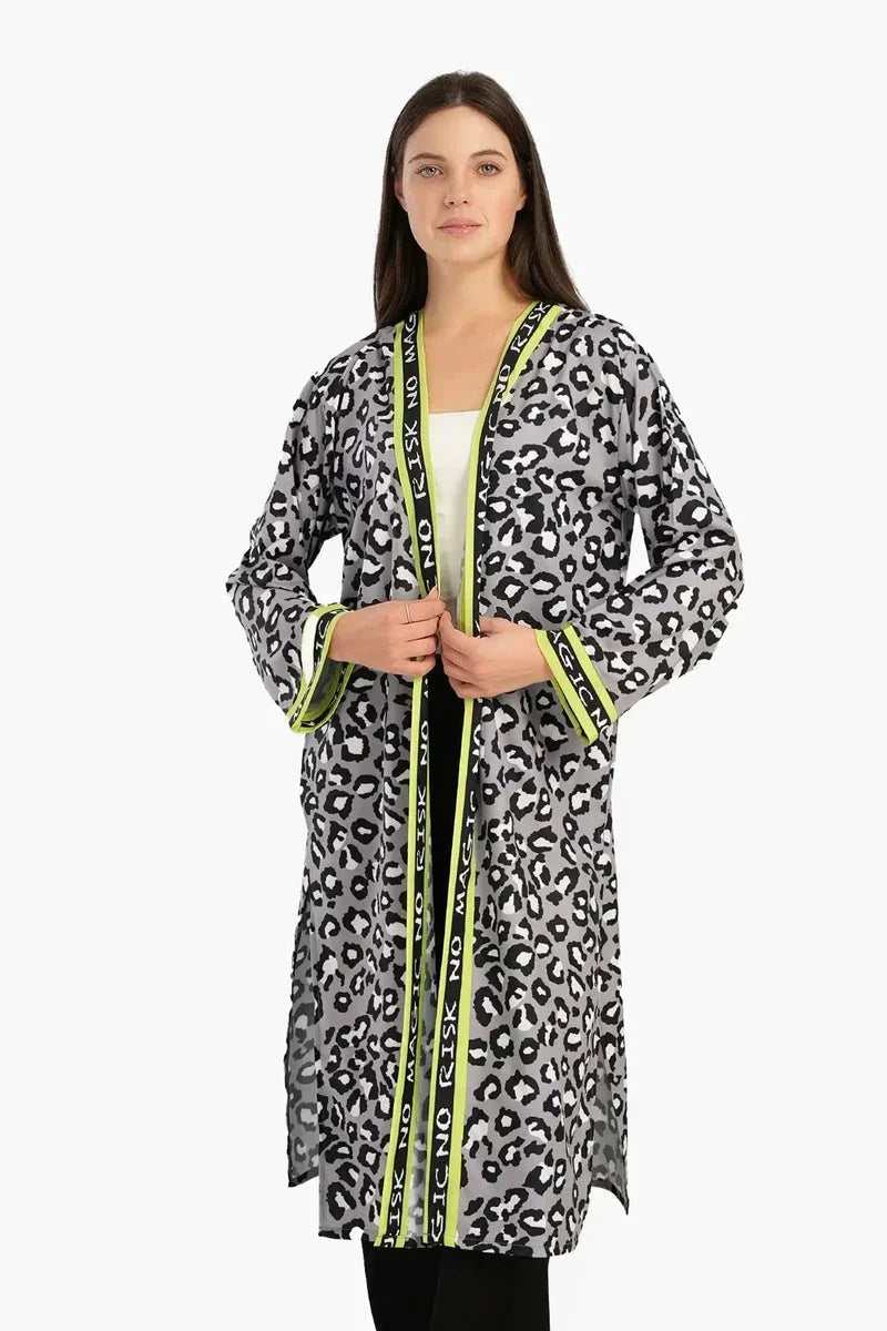 "No Risk No Magic" Kimono - Carina 3