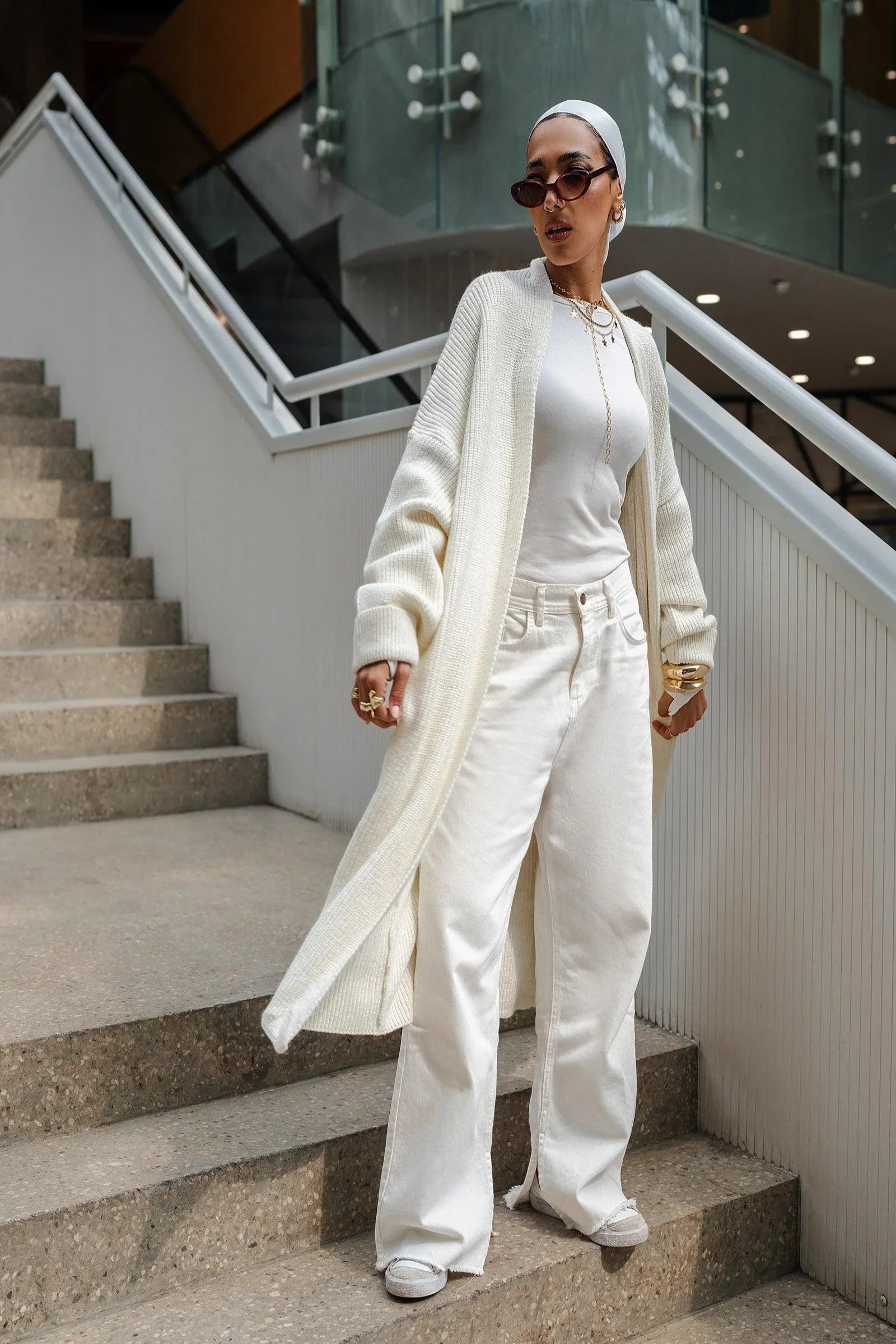 Clue - Knitted Cardigan with Rolled Cuffs 1