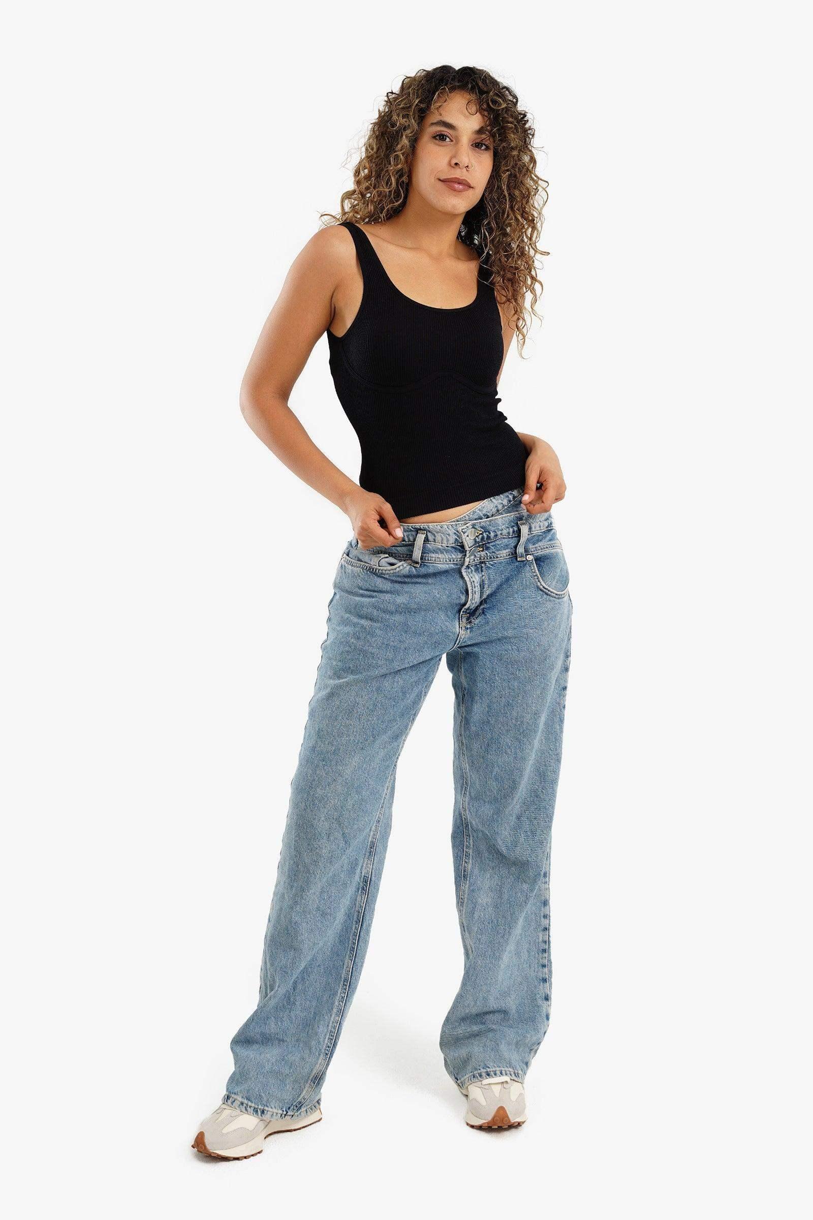 Carina - Top with Back Round Neck 2