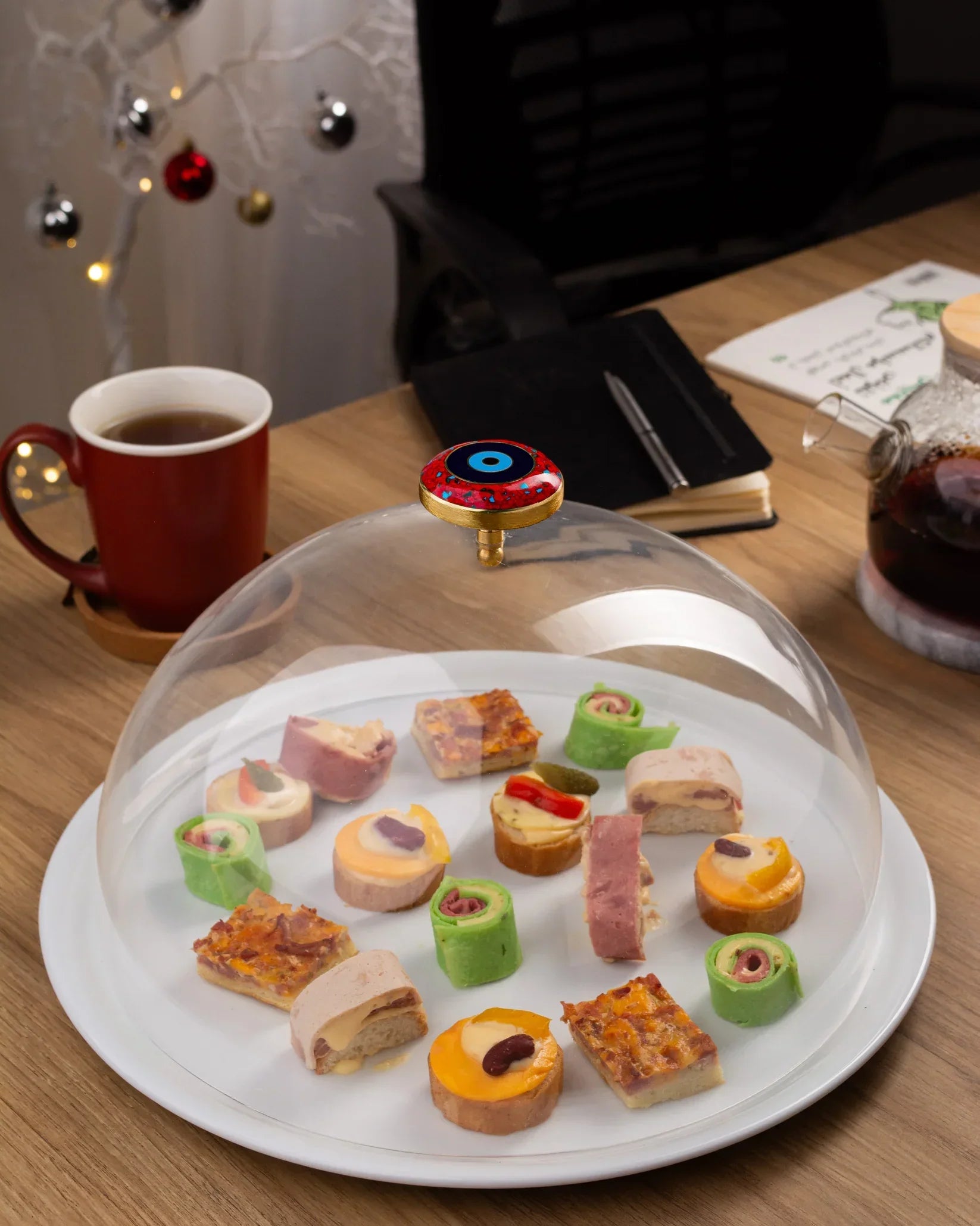 Rechote - Eyeline Rounded porcelain serving plate 1