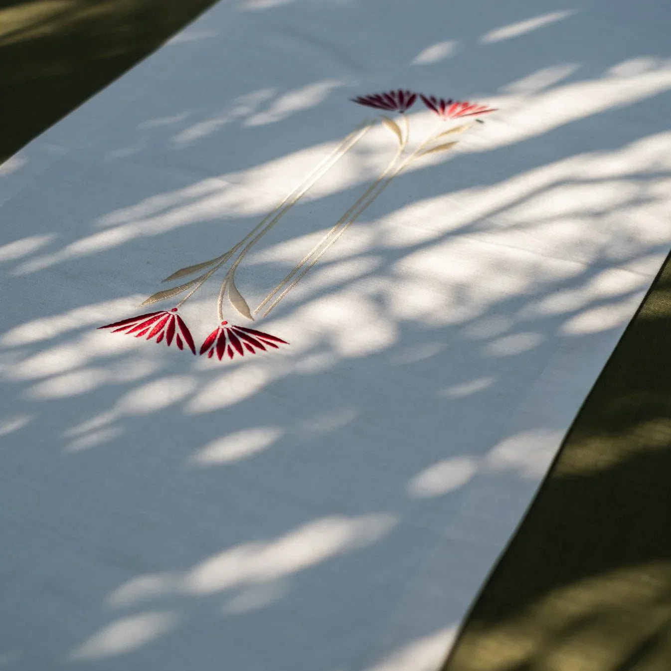 Eternal Linen Table Runner - Ticas