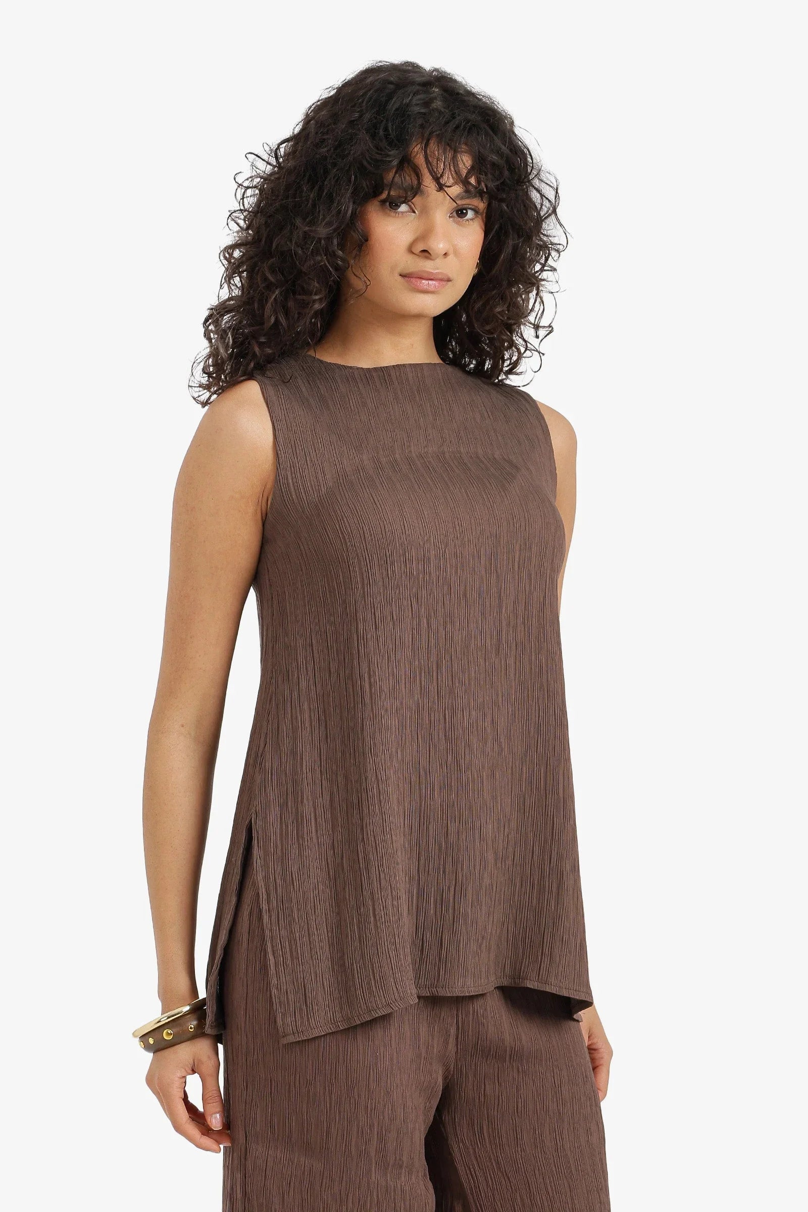 Relaxed Sleeveless Blouse - Clue - Babazzaro