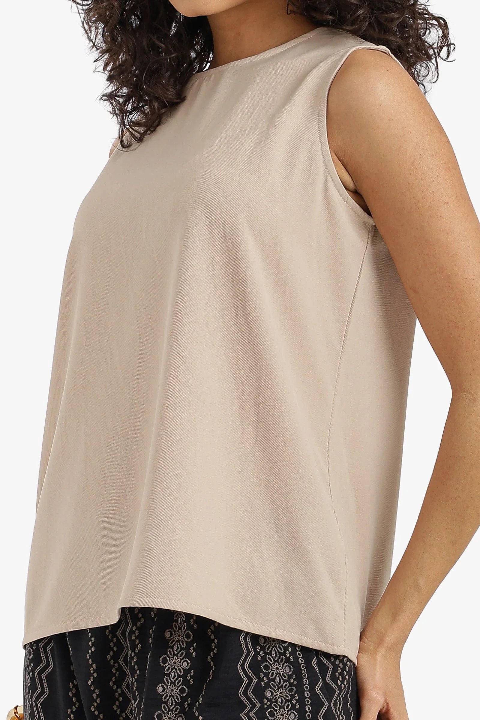 Sleeveless Viscose Blouse - Clue - Babazzaro