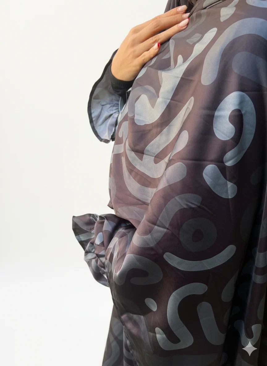 Urbantique - Black and Green Silk Asdal with Bag 2