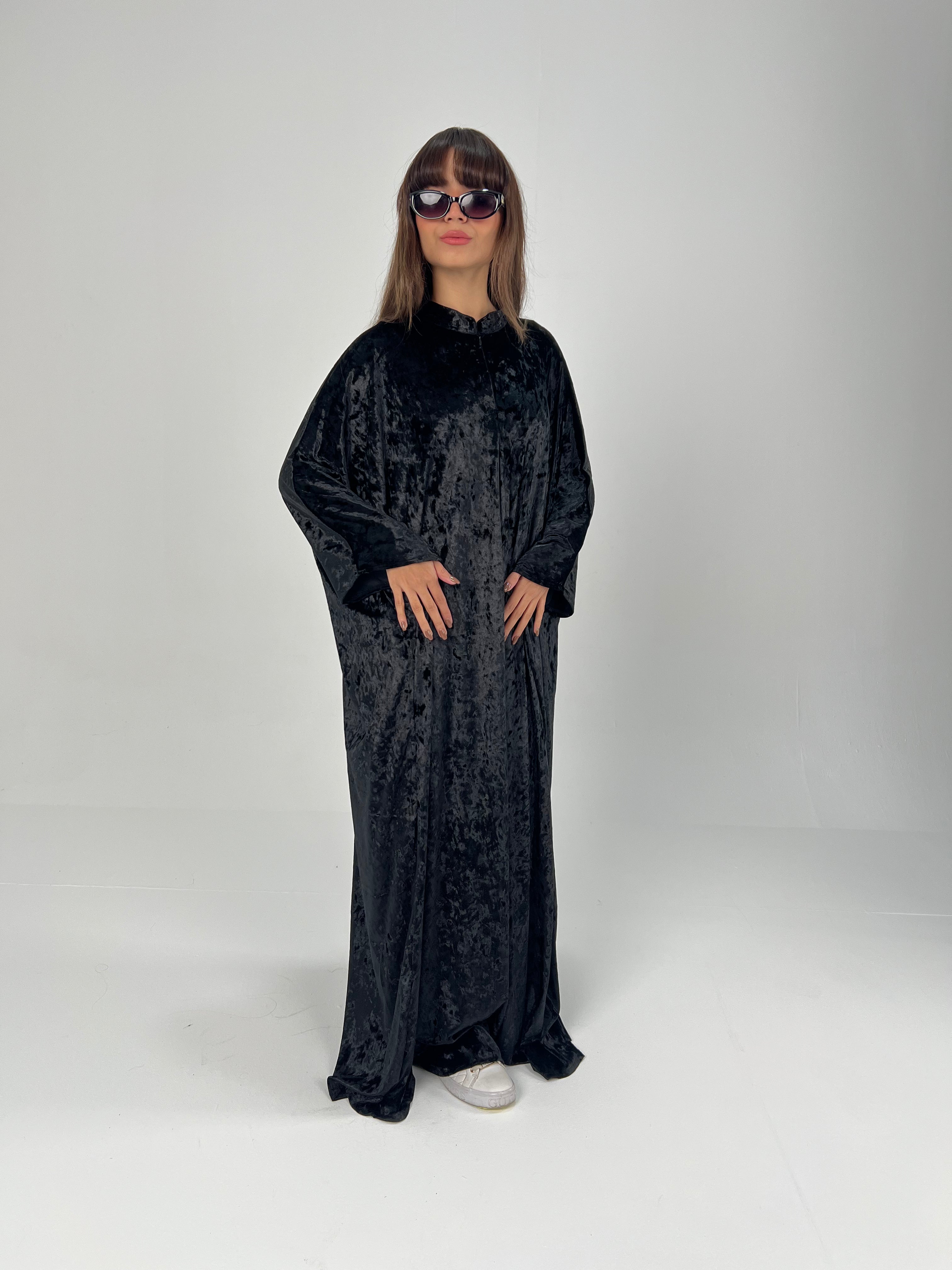 Urbantique - Black Velvet Abaya 2