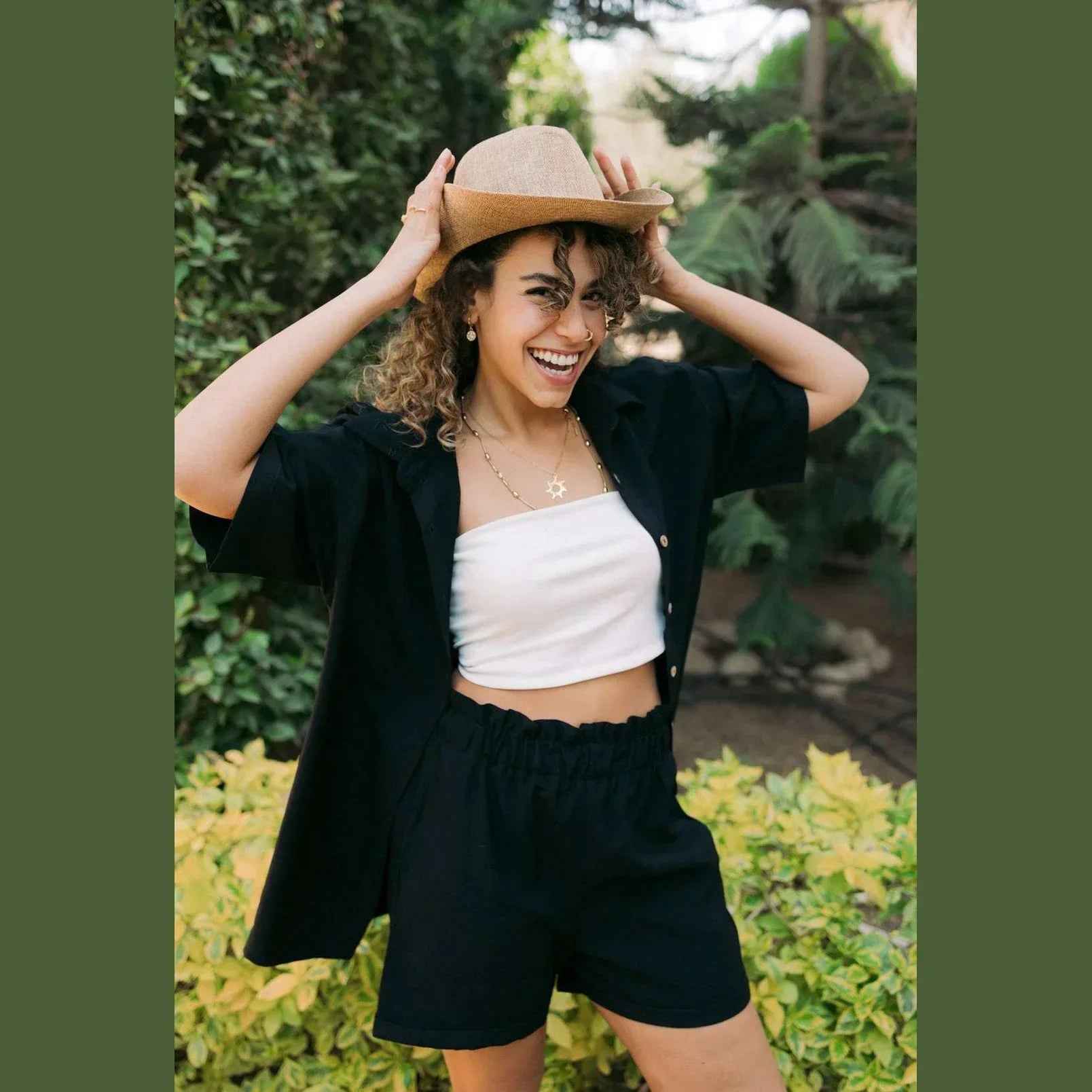 Sleek Linen Shorts - Kanza