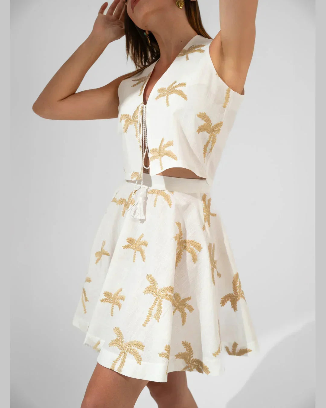 Embroidered White Short Linen Gilet - KC Shop - Babazzaro