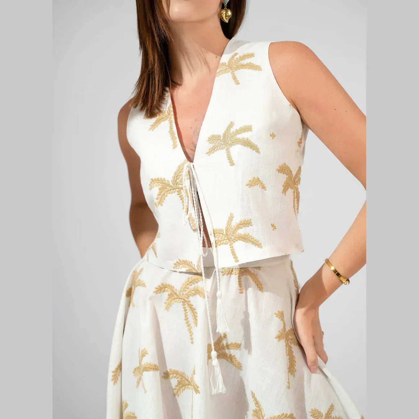 Embroidered White Linen High-Waist Mini Skirt - KC Shop - Babazzaro