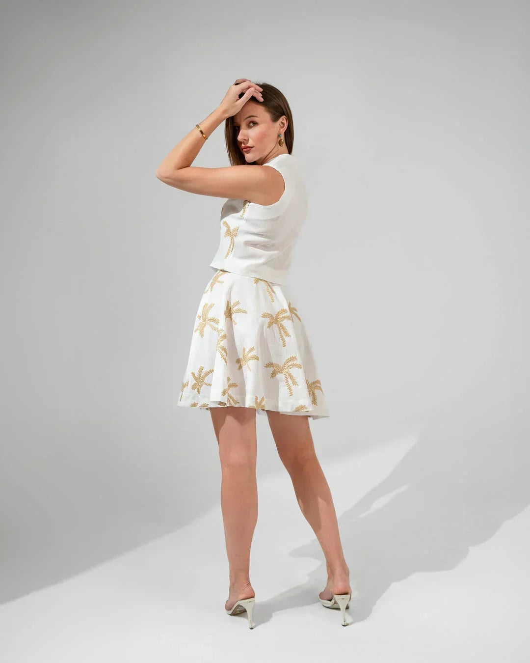 Embroidered White Short Linen Gilet - KC Shop 2