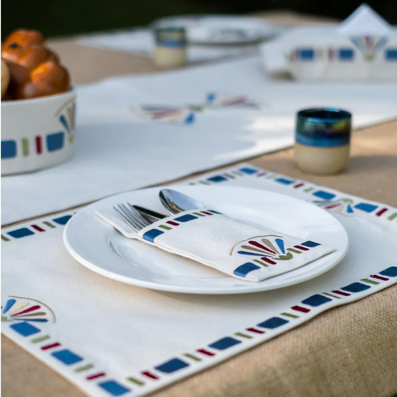 Lotus Cutlery Sleevess Set - Ticas