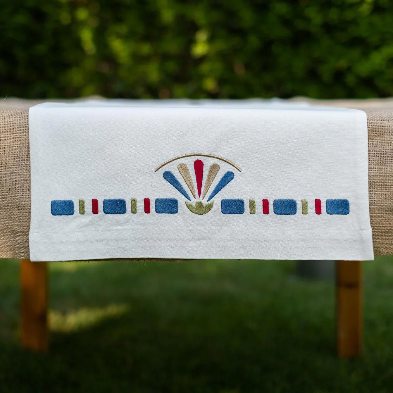 Lotus Table Runner - Ticas 3