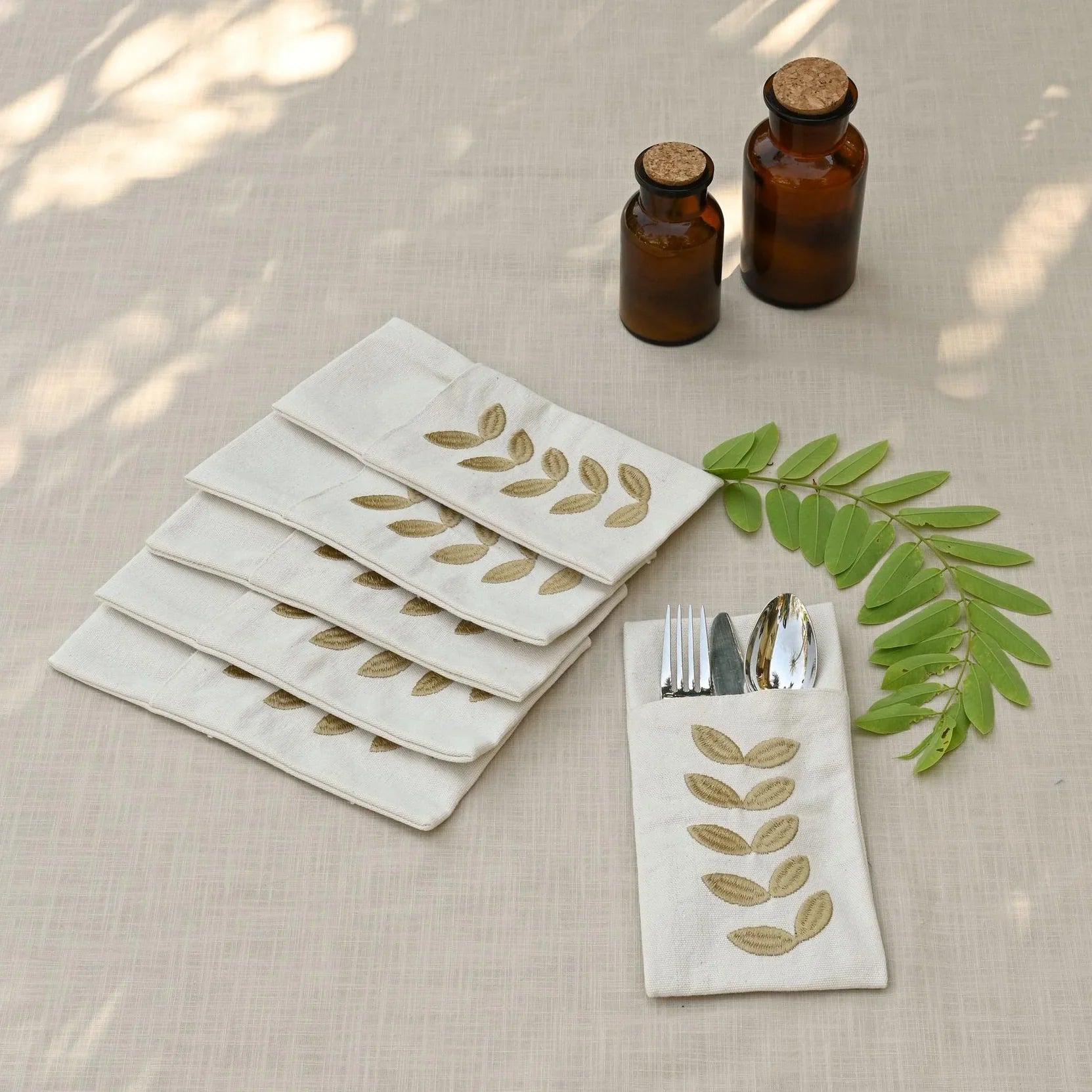 Roman Leaves Cutlery Sleeves Set - Ticas
