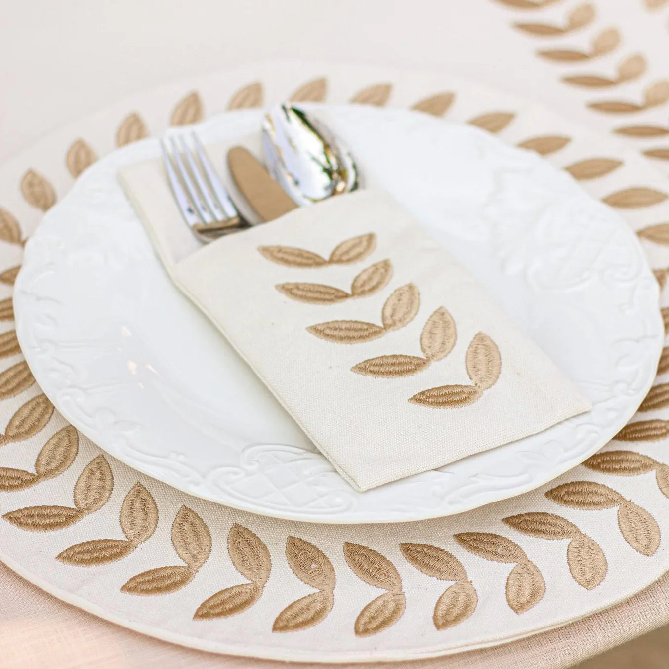 Roman Leaves Cutlery Sleeves Set - Ticas