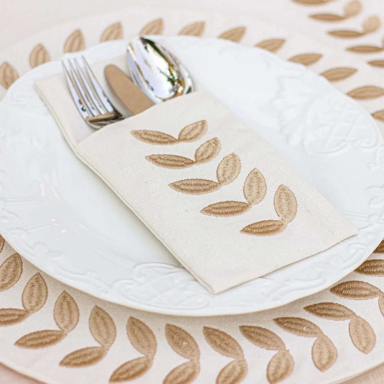 Roman Leaves Cutlery Sleeves Set - Ticas