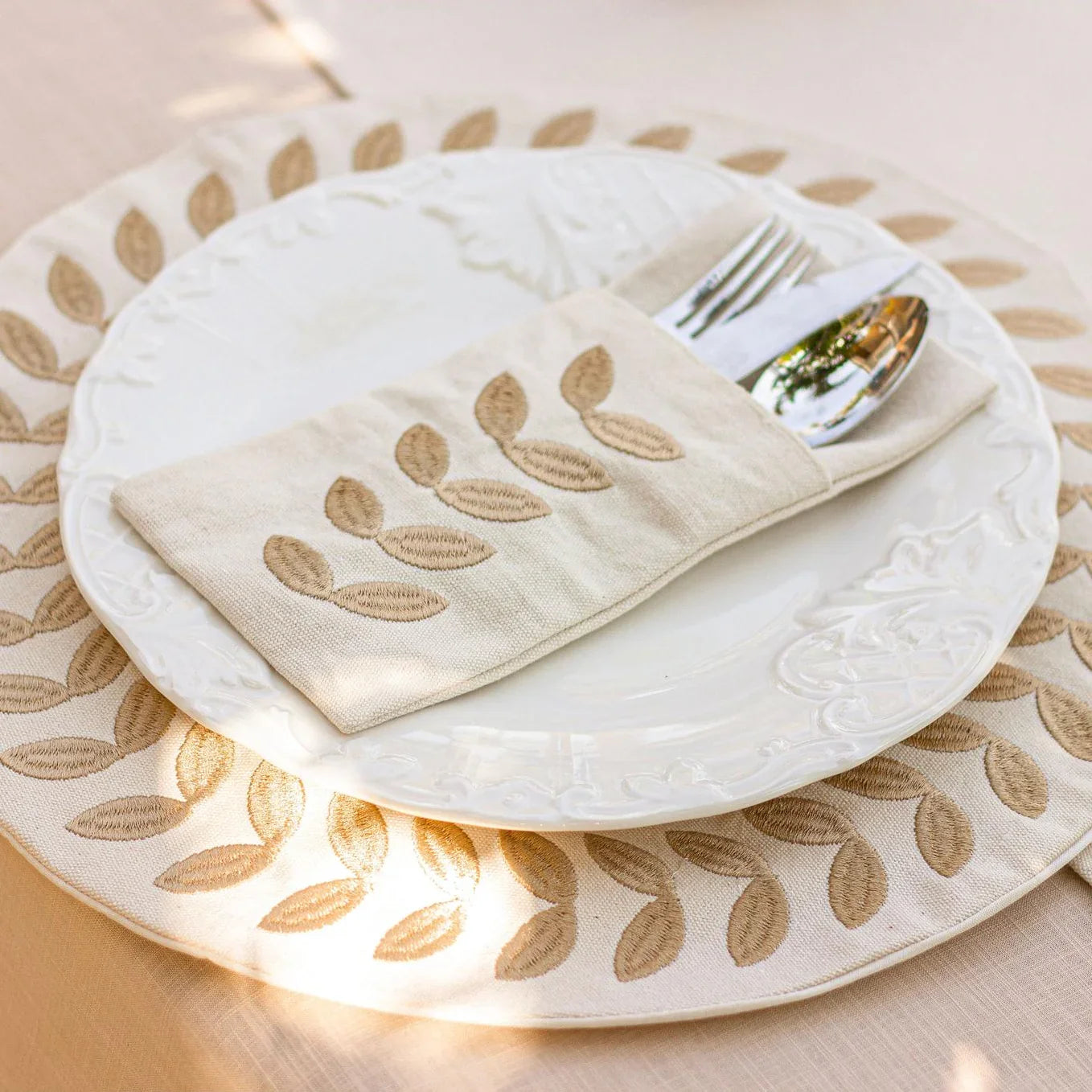 Roman Leaves Cutlery Sleeves Set - Ticas