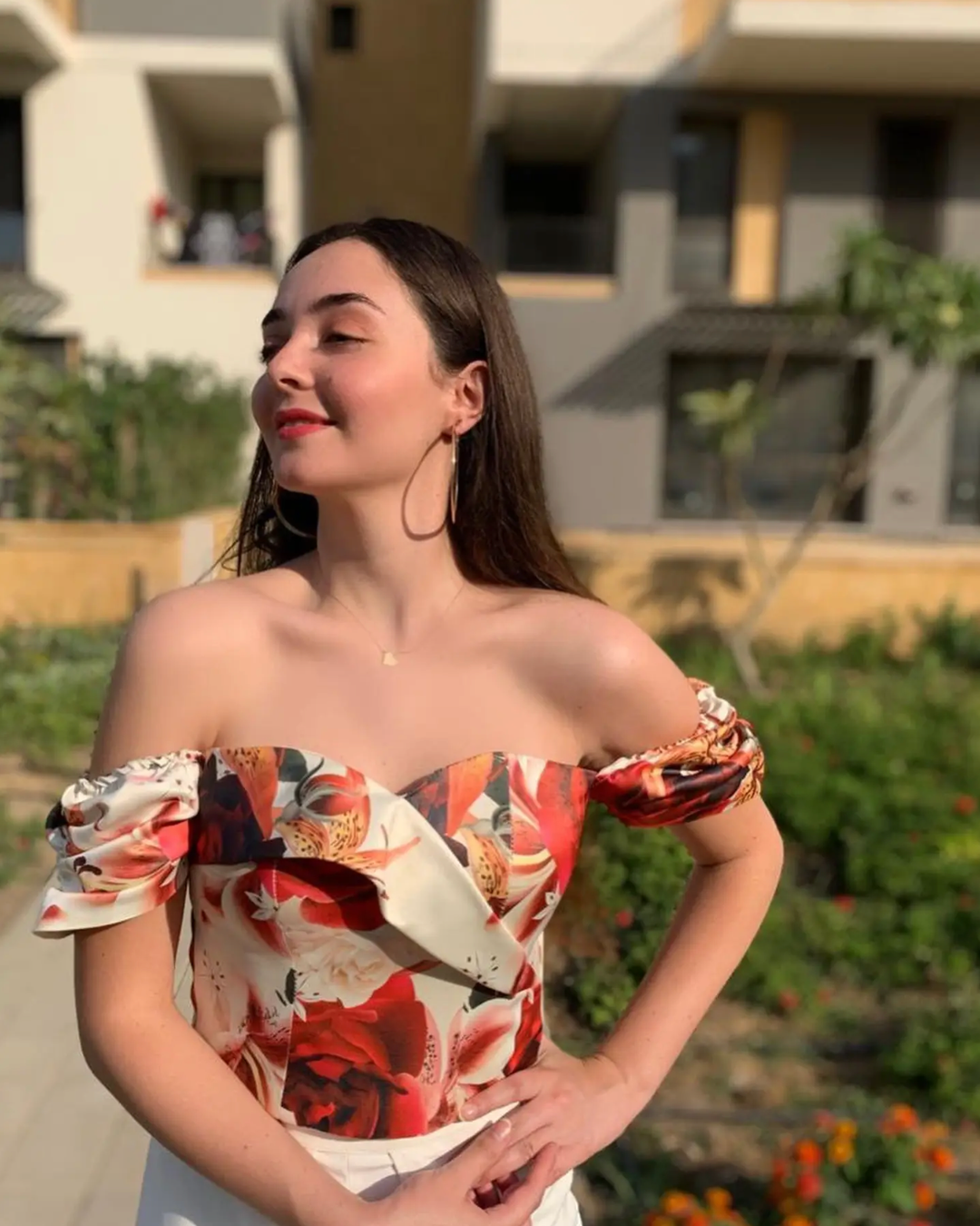 Nosh - Gracefully Melting Into Summer Corset 3