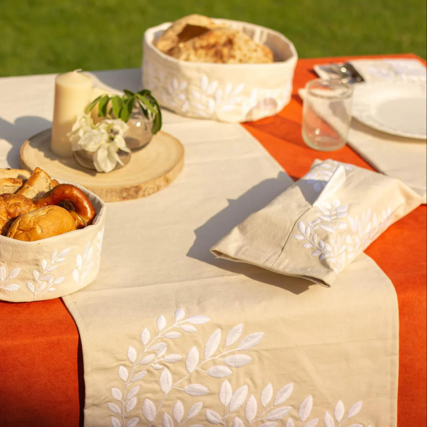 Summer Leaves Table Runner - Ticas 4