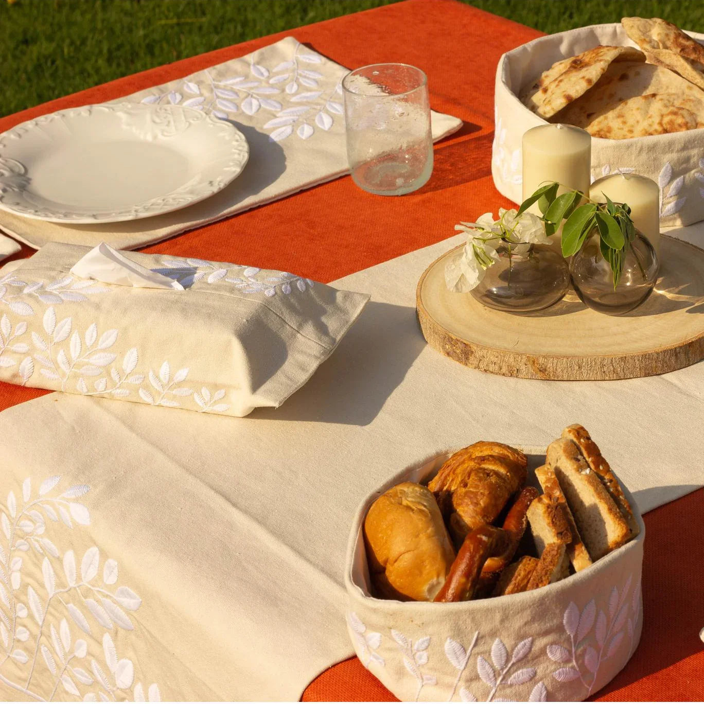 Summer Leaves Table Runner - Ticas 7