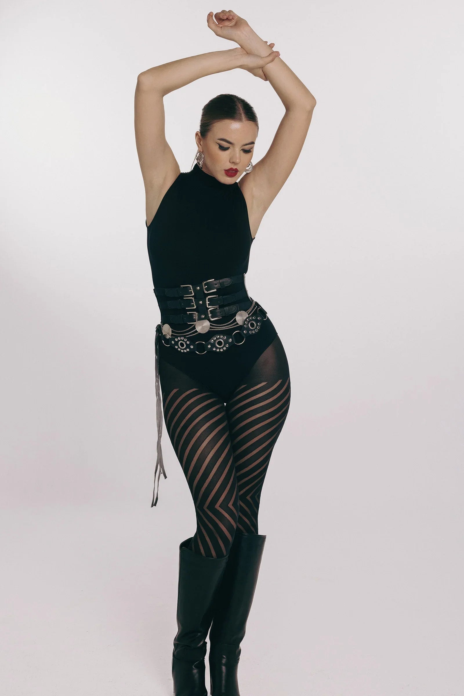 Carina - Zig Zag Pantyhose 1