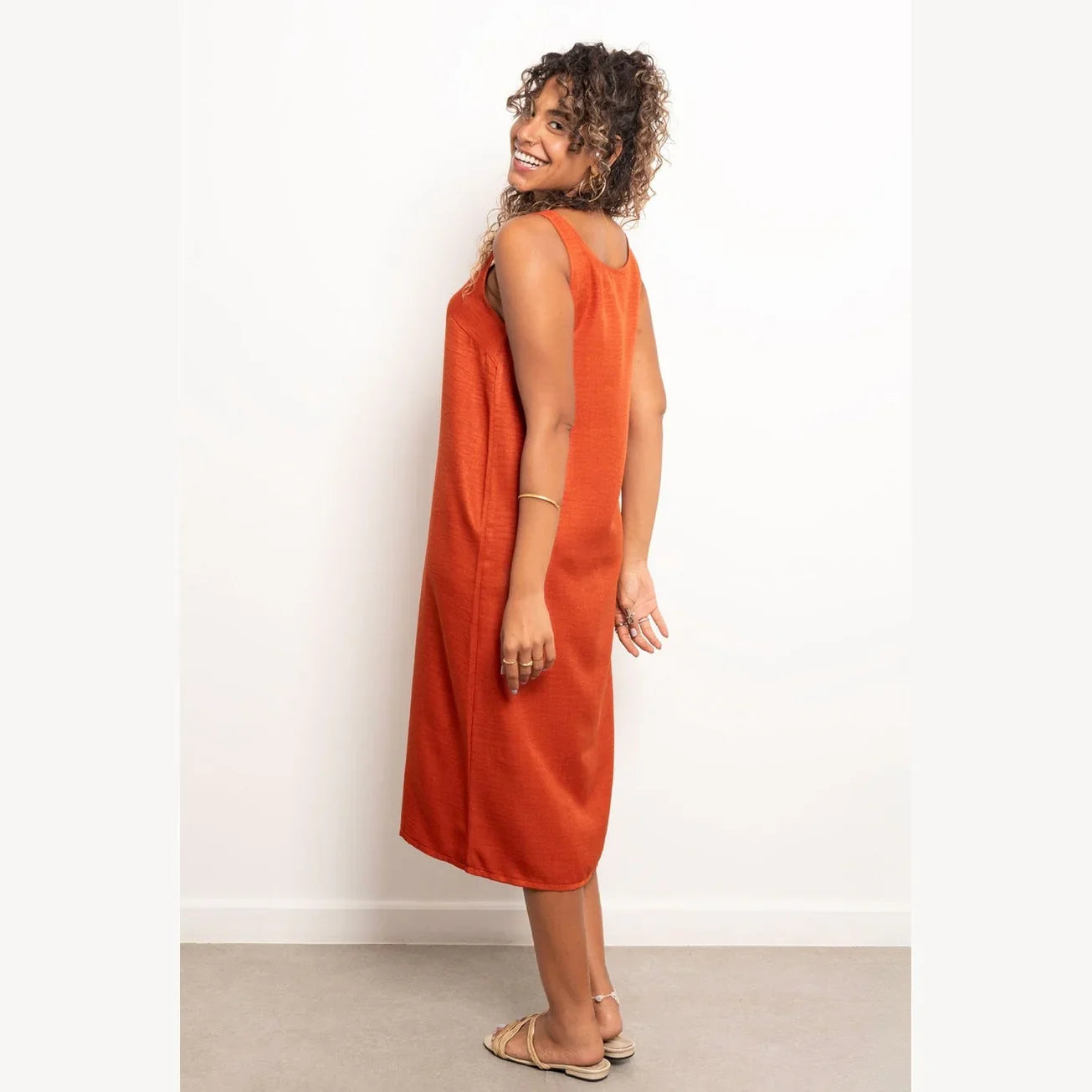 Viva - Round Neck Basic Linen Dress 8