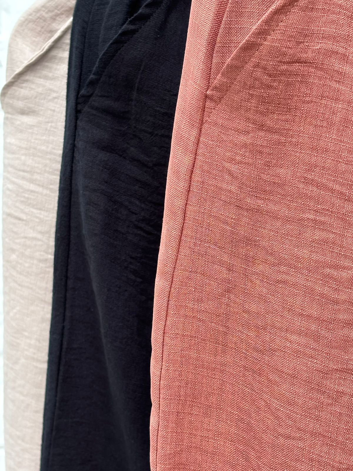 Raha Linen Pants - بنطلون كتان راحة - Queenza