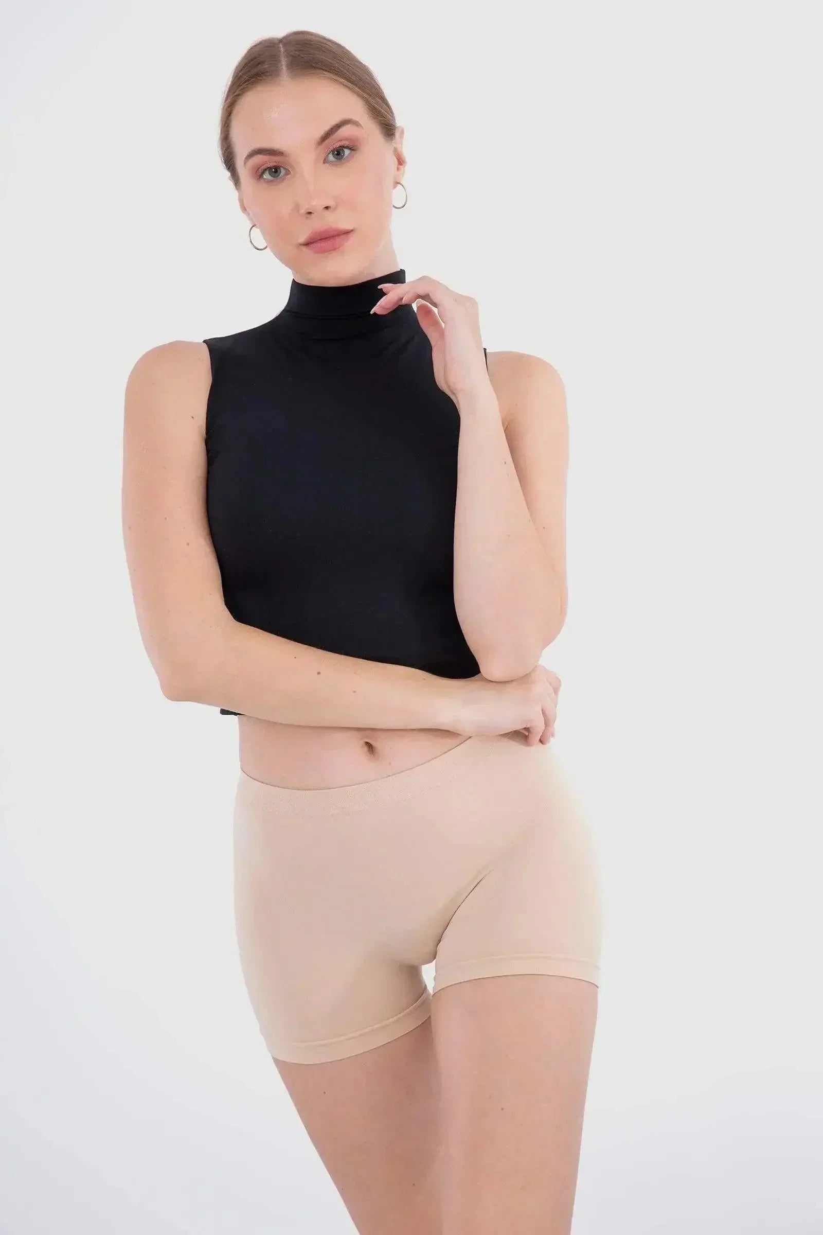 Carina - Basic Microfiber Hot Short 12