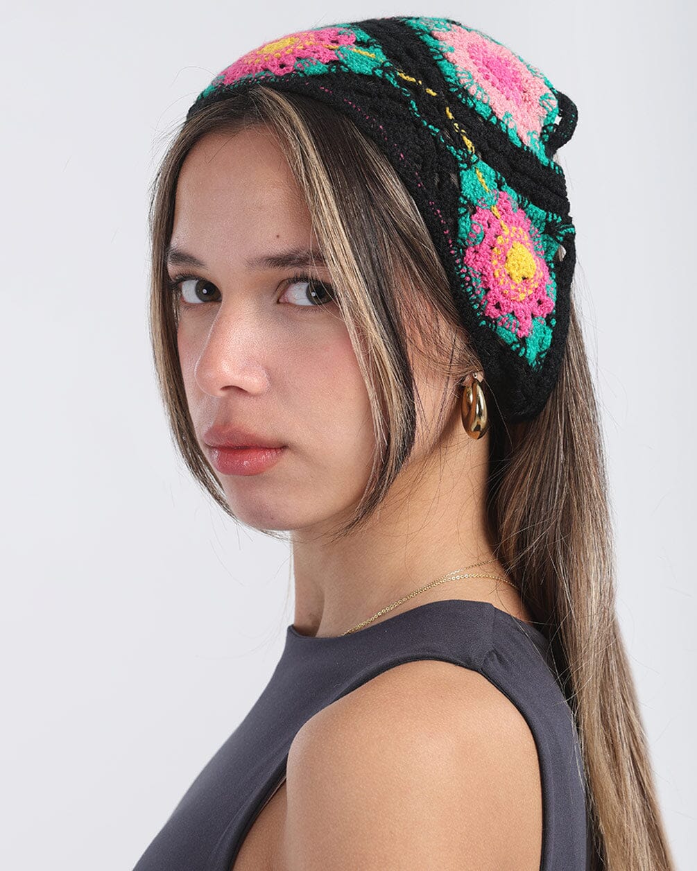 In your shoe - Black Crochet Flower Bandana 2