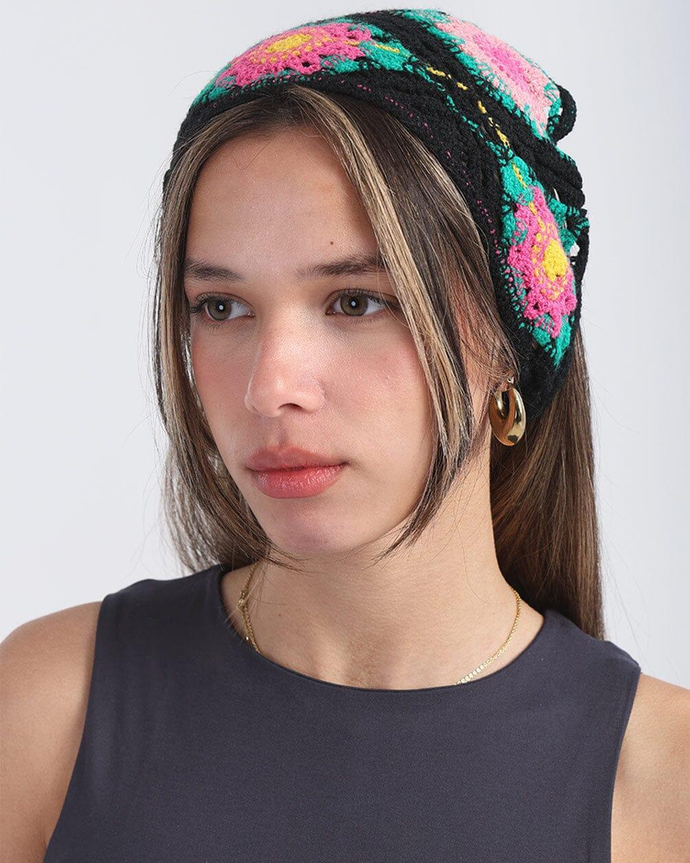 Black Crochet Flower Bandana - In your shoe 1