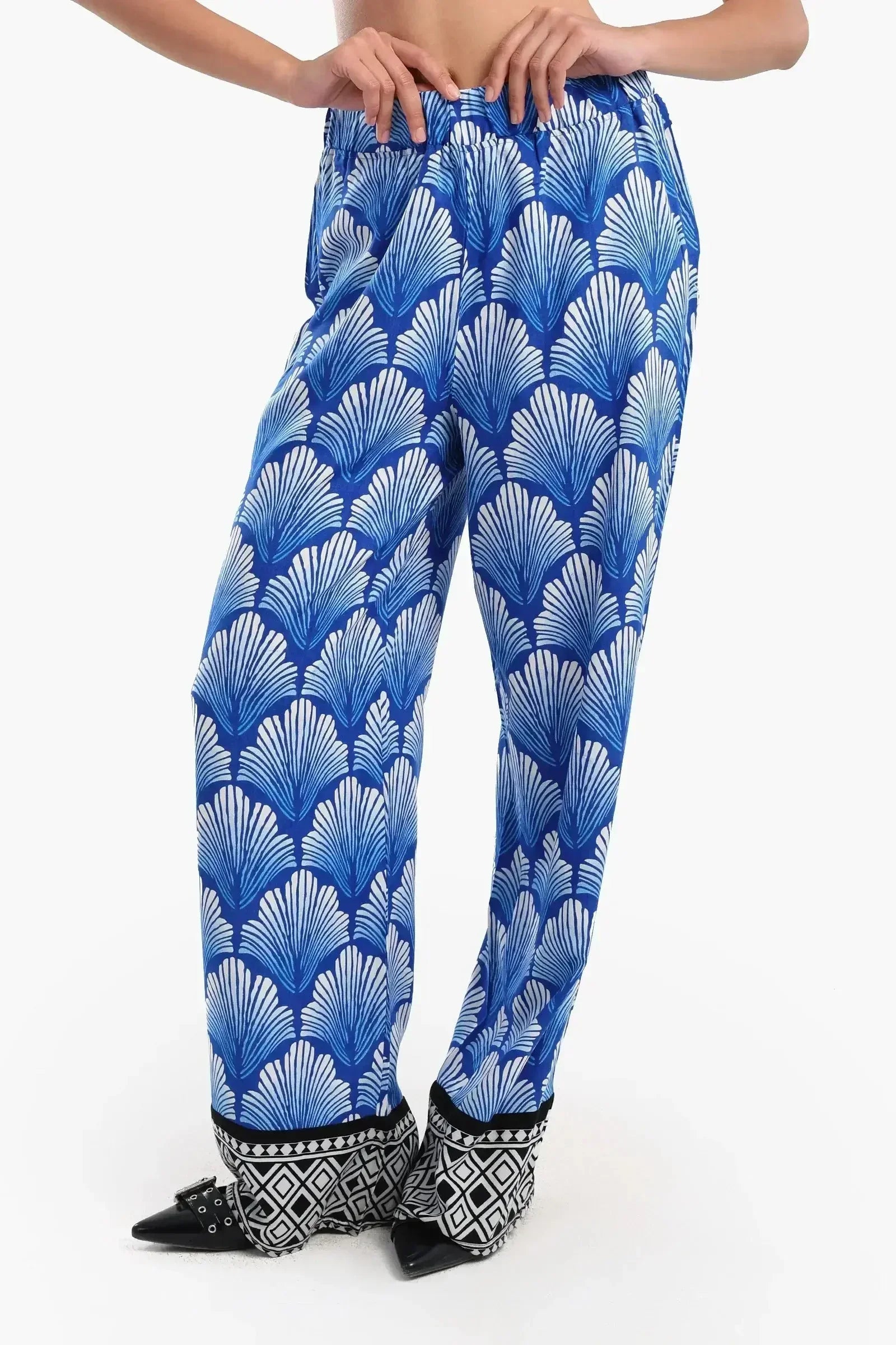 Carina - Shell Printed Pants 5