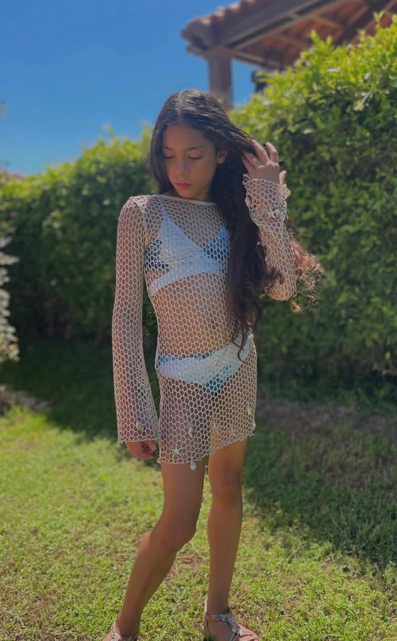 Berries - Seashell coverup 6