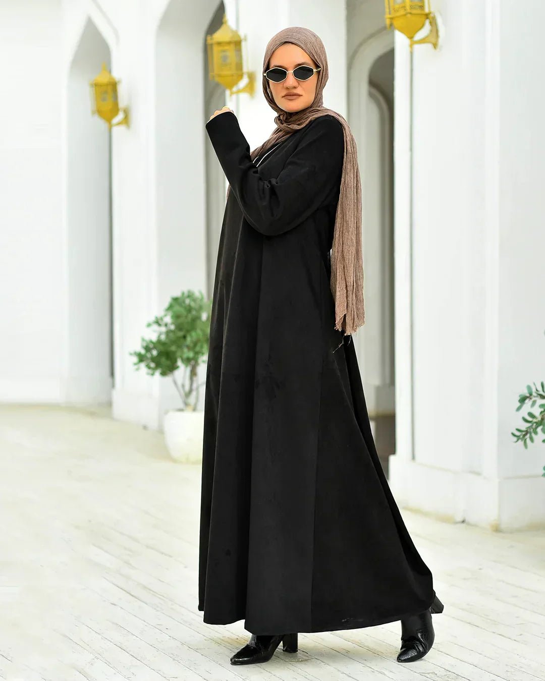 ESSENCE SUEDE Basic Dress - Queenza - Babazzaro
