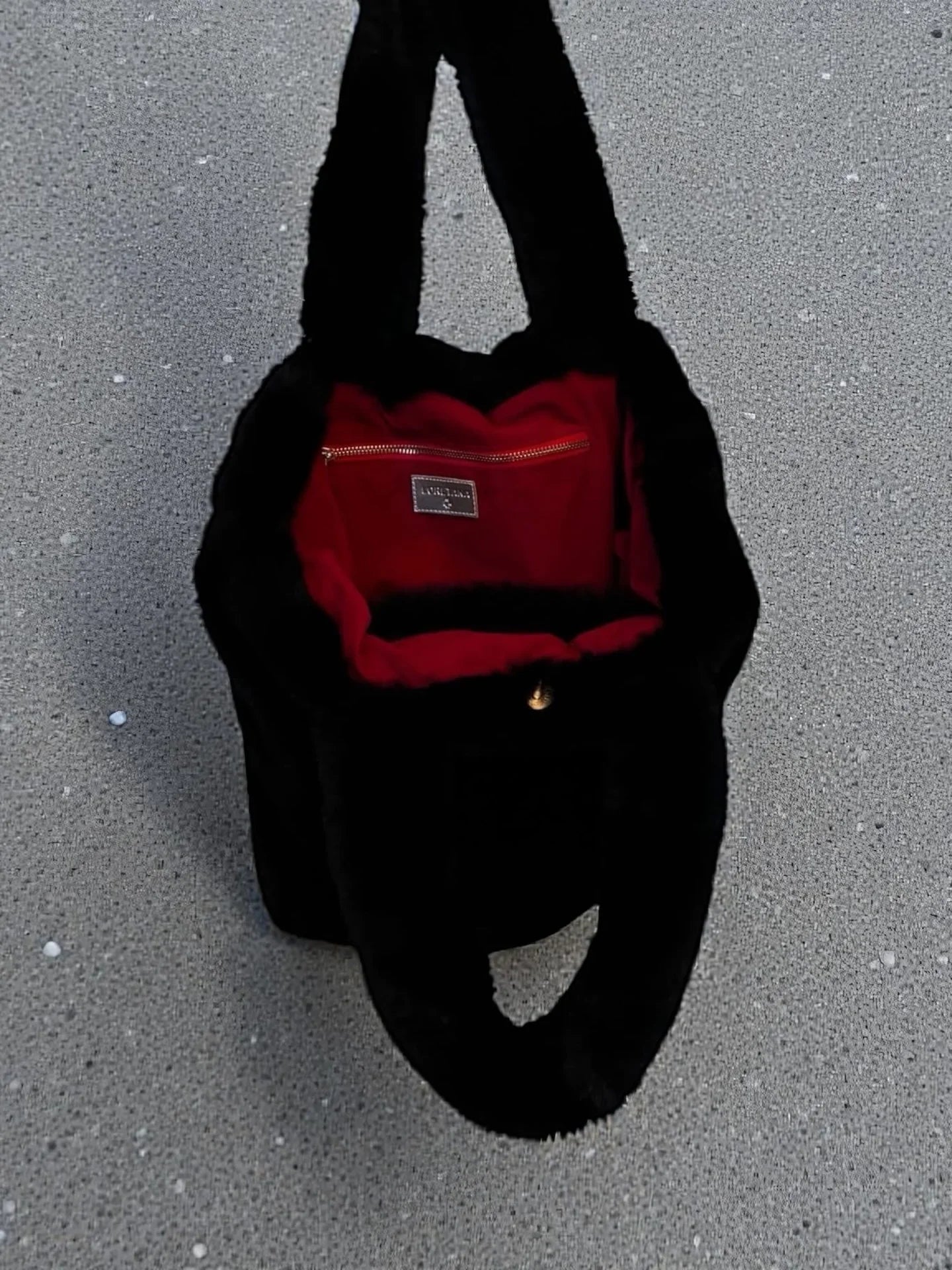 FLUFFY BAG - The Concept Store - Babazzaro