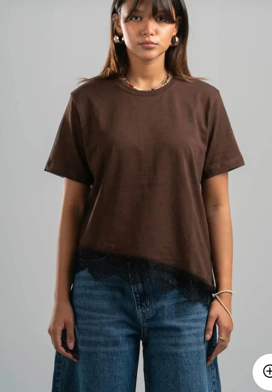 Short Slevee T-Shirt with Lace - Mimme Boutiqe - Babazzaro