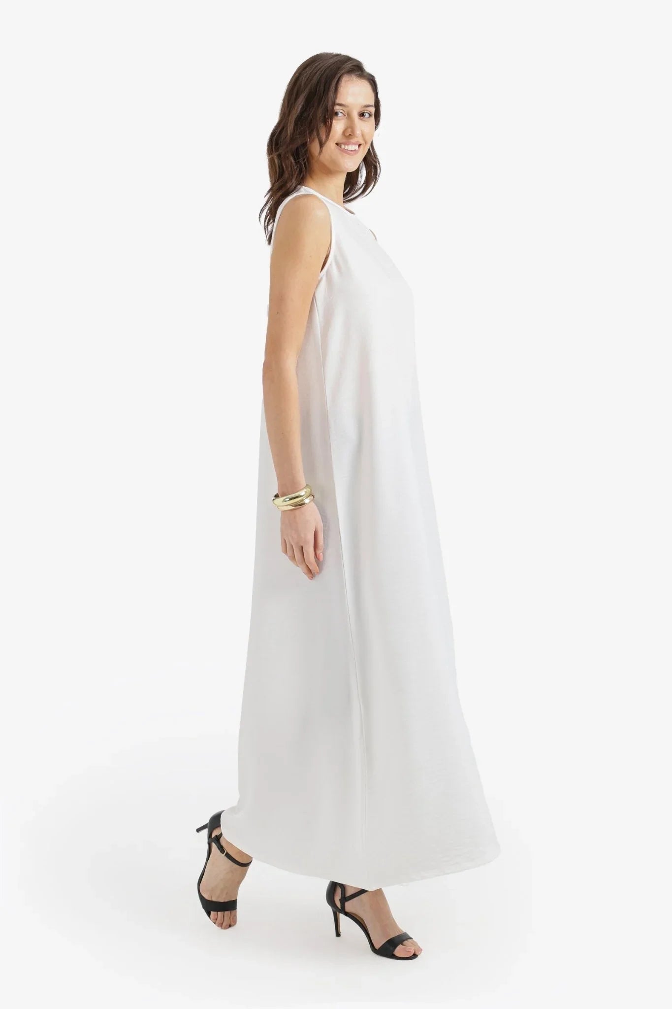 Sleeveless Maxi Dress - Clue - Babazzaro