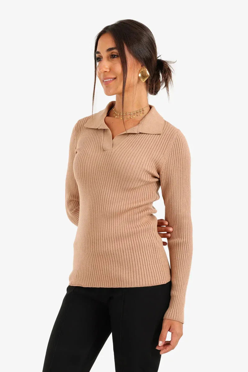 Carina - Ribbed Pullover with Collar 8