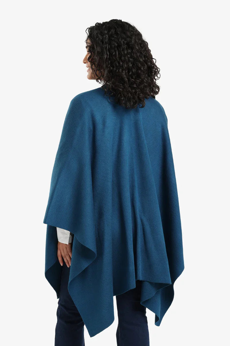 Carina - Lounge Poncho with Pockets 8