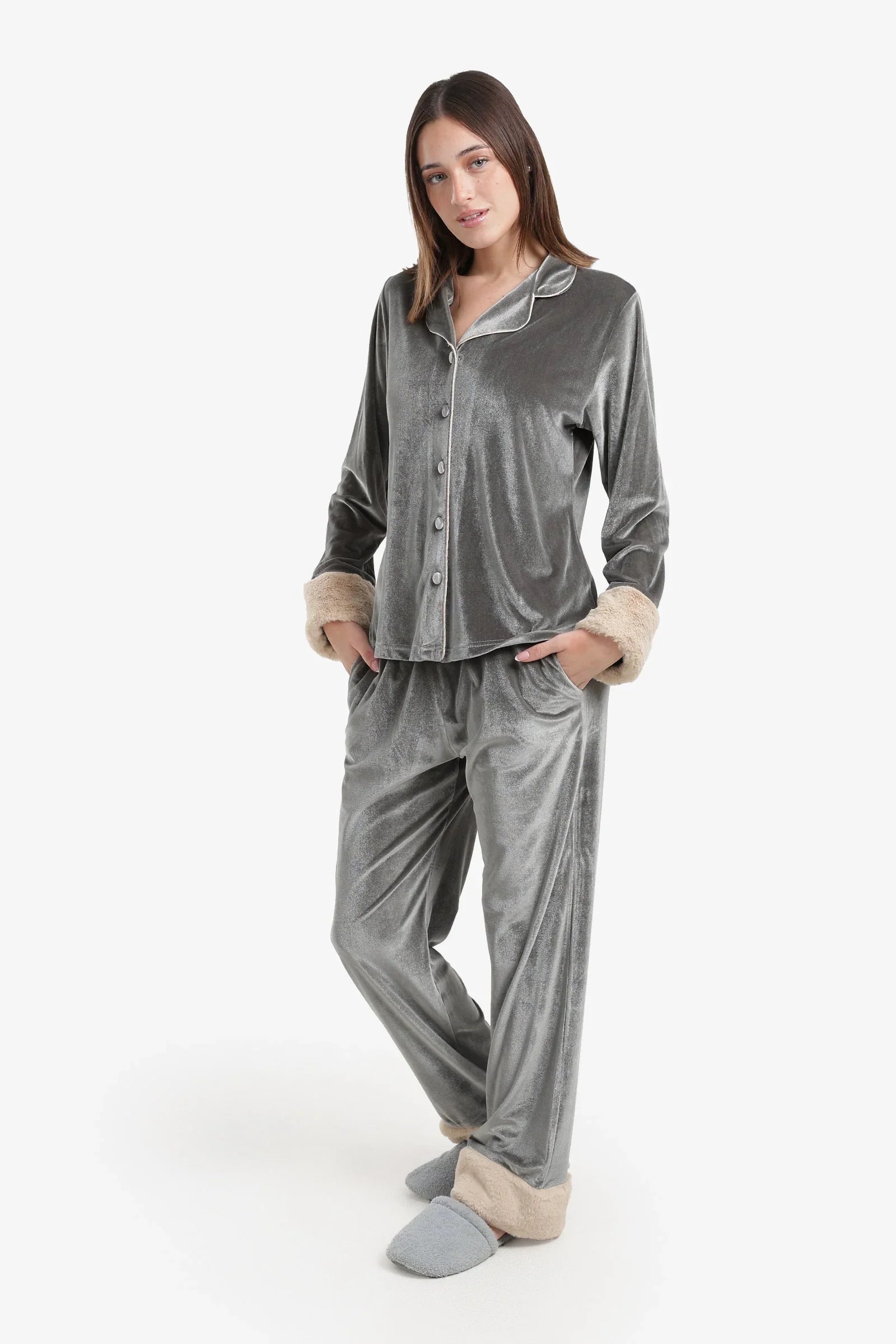 Carina - Velvet Button-Down Pyjama Set 22
