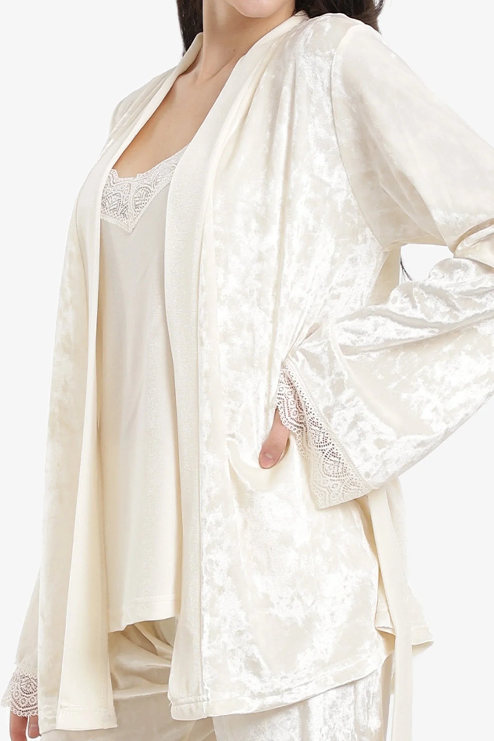 Carina - 3-Piece Velvet Pyjama Set 3