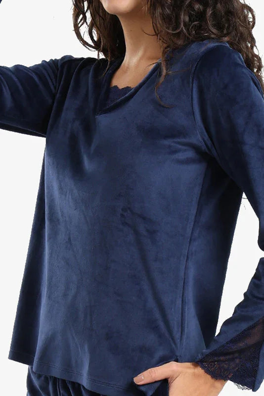 Carina - V-Neck with Lace Pyjama Set 18