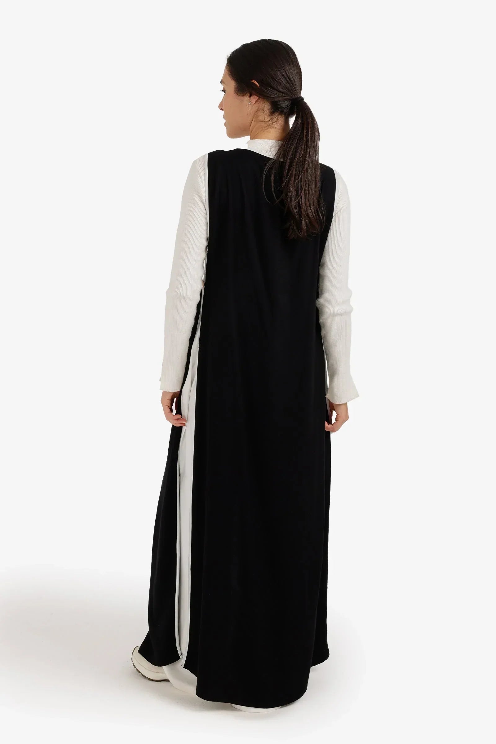 Clue - Sleeveless Long Vest 3