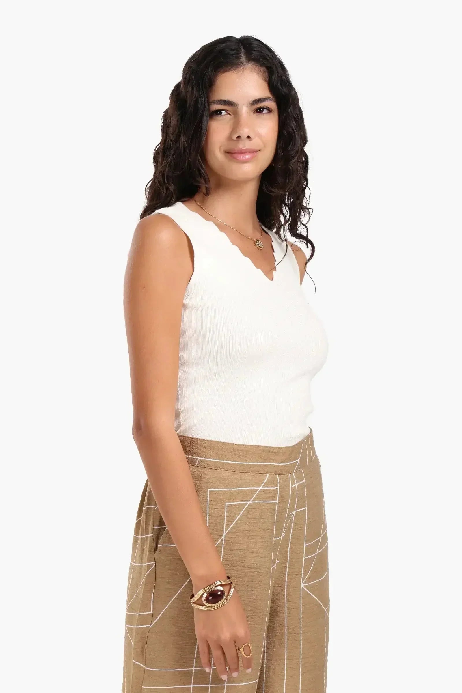 Carina - Seamless Zigzag V-Neck Top 18